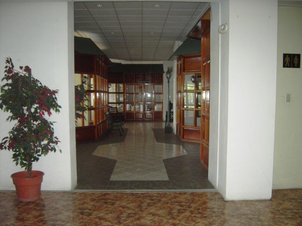 Hotel La Riviera De Atitlan Panajachel Kültér fotó