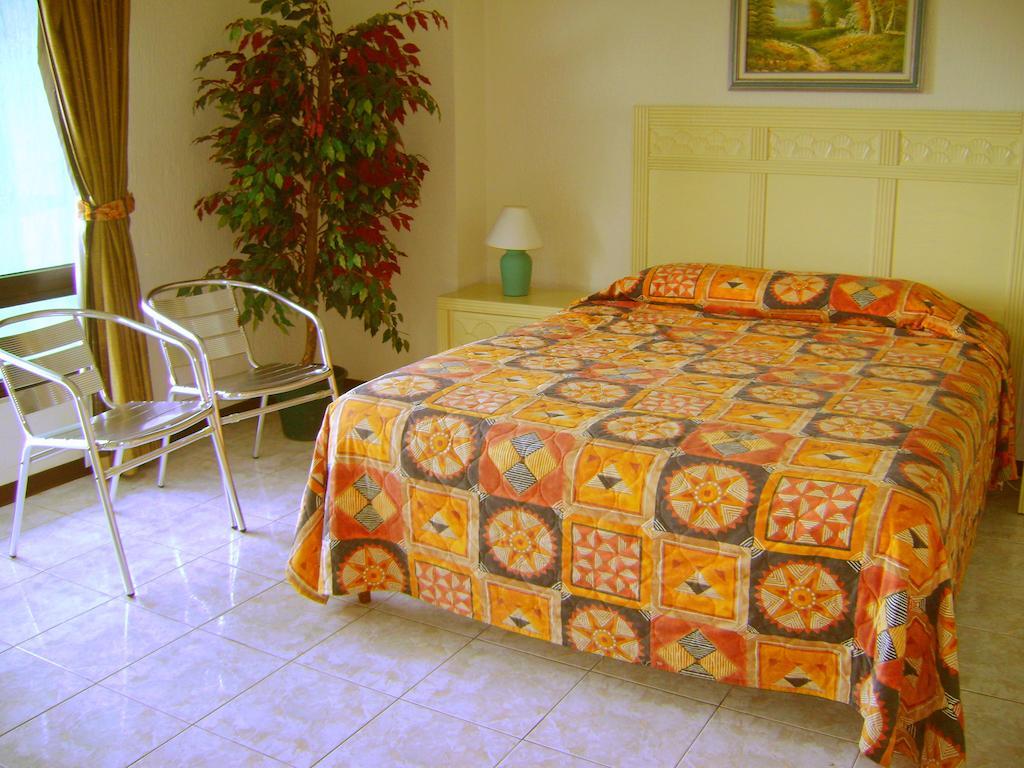 Hotel La Riviera De Atitlan Panajachel Szoba fotó